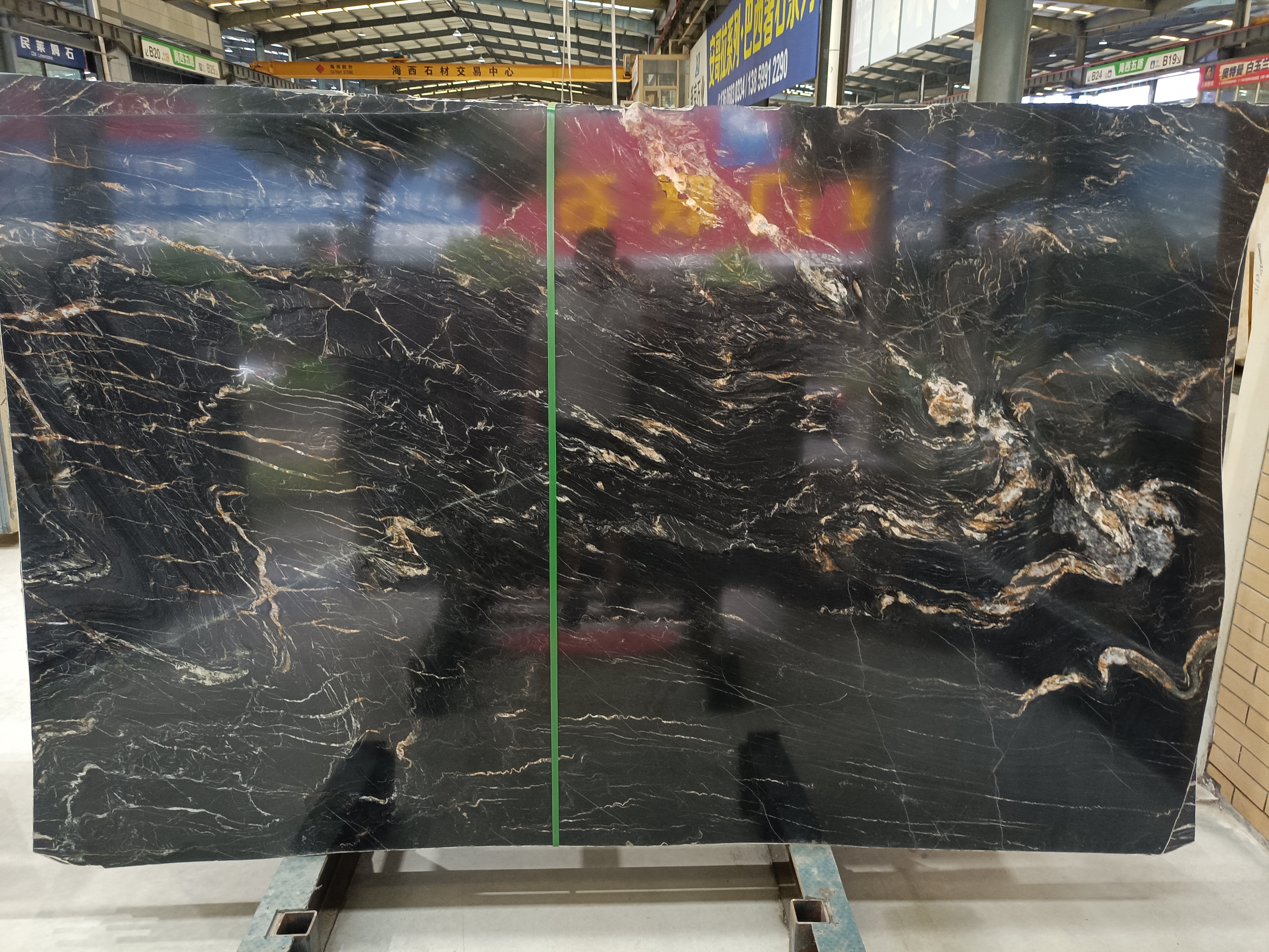 Ink Impression Natural Quartzite Big Slab
