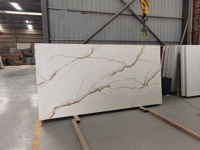5053 Tranquility Gold White Calacatta Quartz Countertops Factory Wholesale