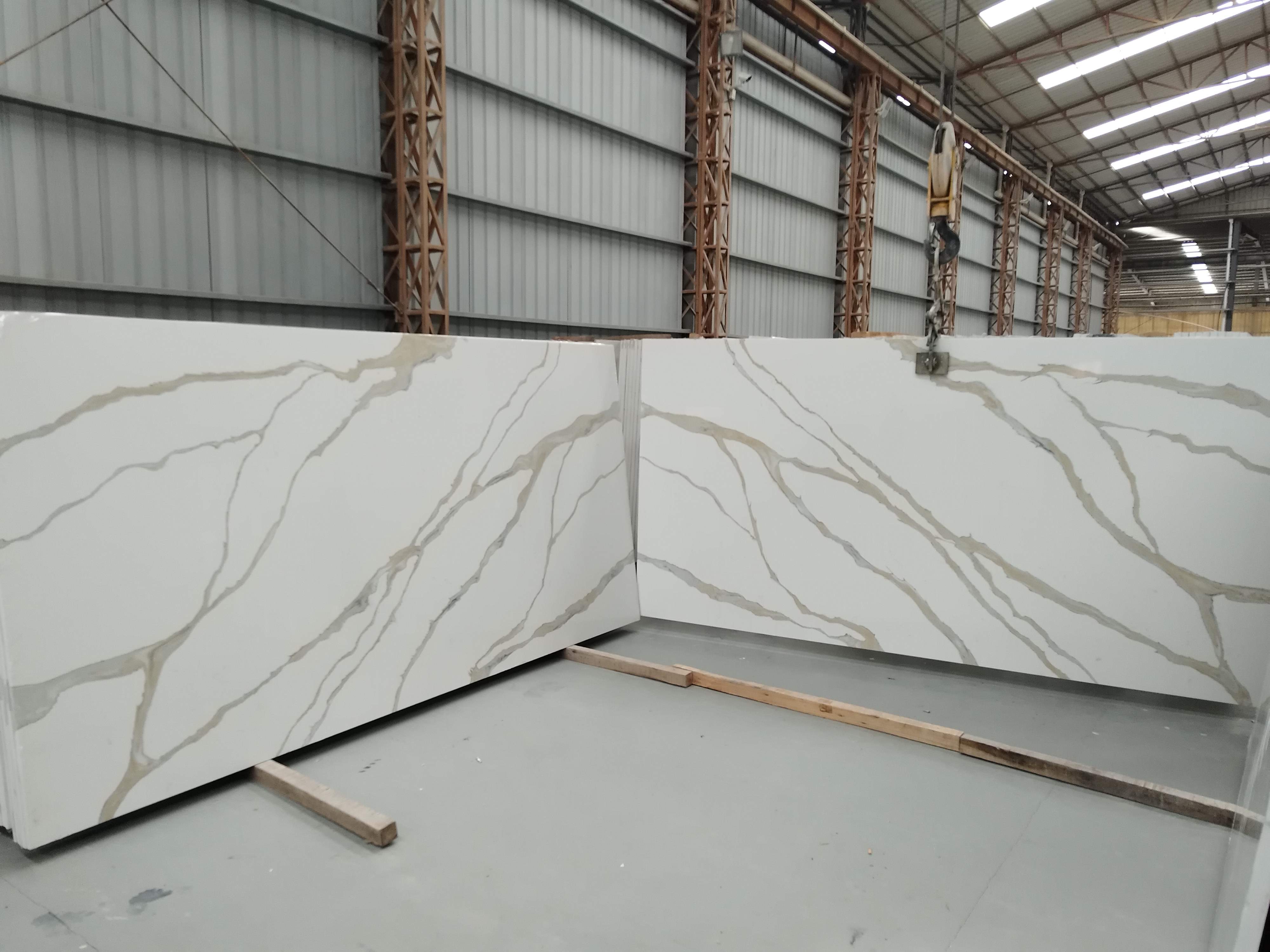  Quartz Slabs