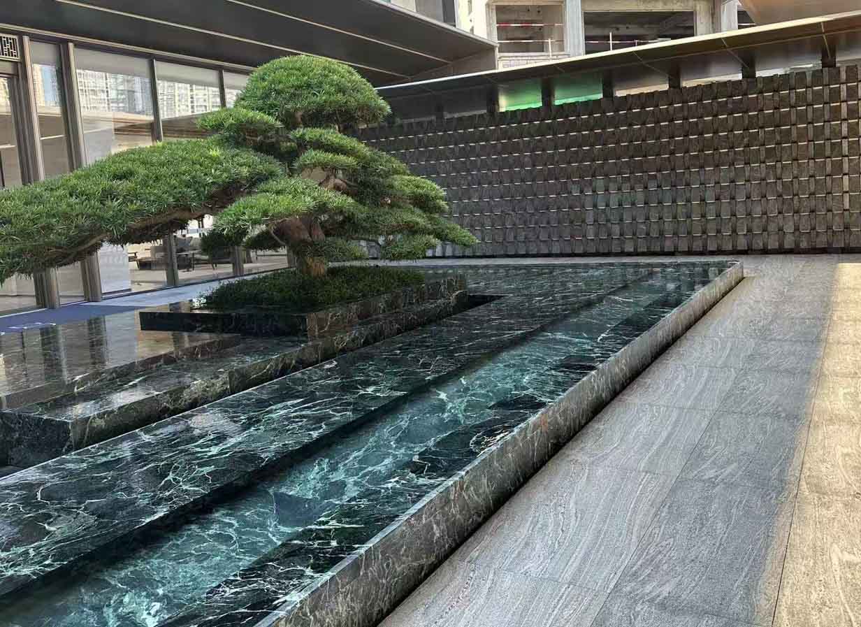 سحر الرخام الأخضر: دليل للأناقة المميزة